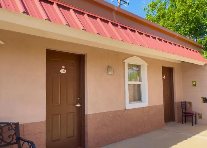Budget Inn