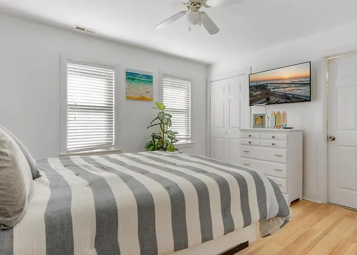2 Bedroom Condo Only Steps To The Beach!