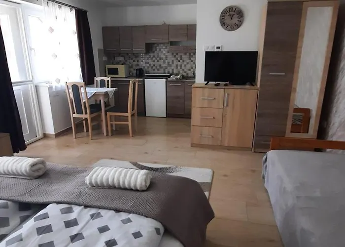 Alexander Apartman