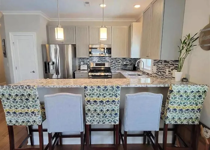 Residence 204N At The Sandcastle Condominiums