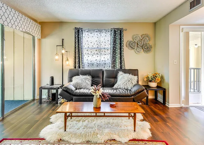Condo W/ Pool & Beach Access Near Theme Park