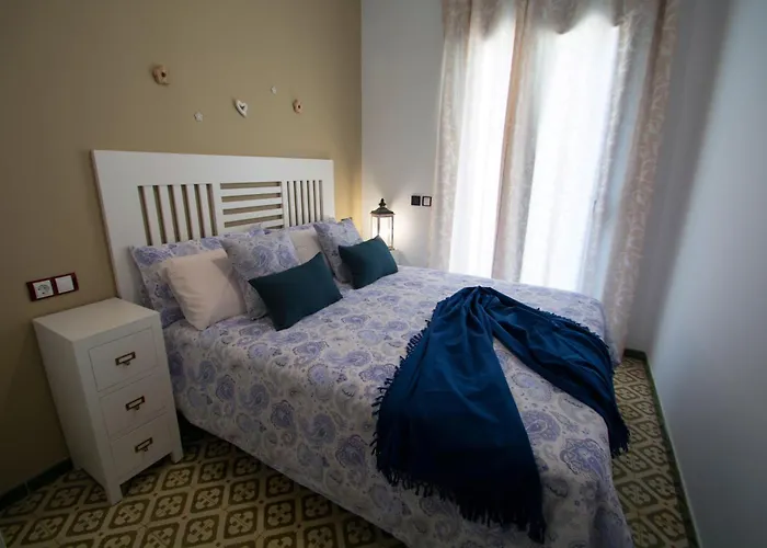 Casa Grande Con Piscina En El Centro De Calella, Tramuntana