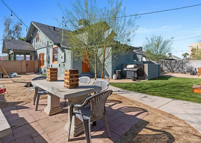 Unique*New*Hot Tub Studio*Mins To Dt & Phx Airport