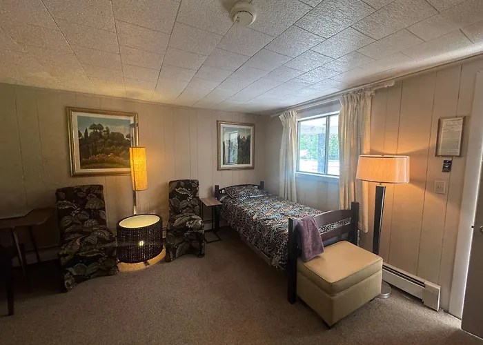West Wind Motel