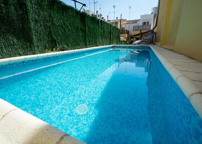 Casa Con Piscina En El Centro De Calella, Aire