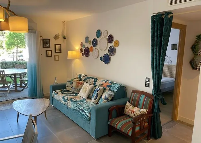 Appartement De Standing Avec Jardin Privatif, Proche Du Lac Et Du Centre, Parking Inclus