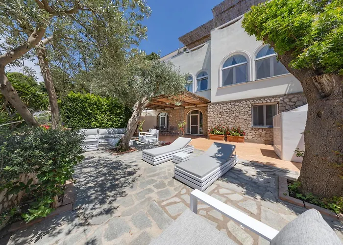Oliveto Capri Apartments