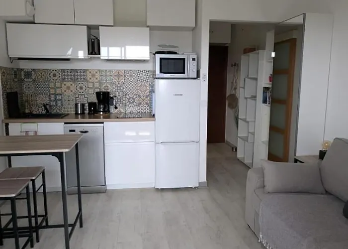 Charmant Studio Avec Terrasse Et Parking A Vence