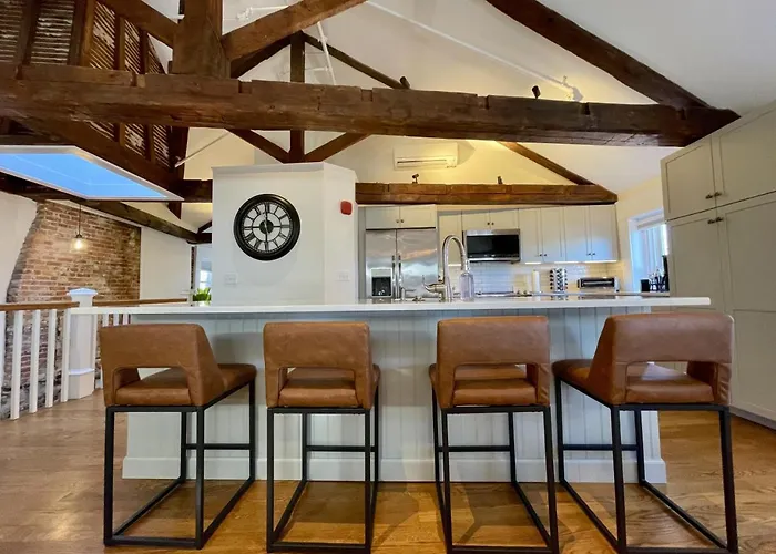 Penhallow Suite Downtown Portsmouth
