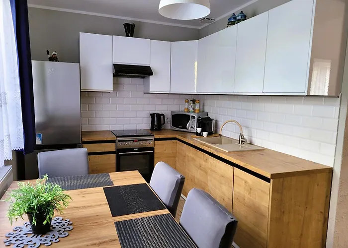 Apartament I Pokoje Genaker