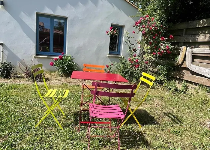 Independent 2 Bedrooms With Garden