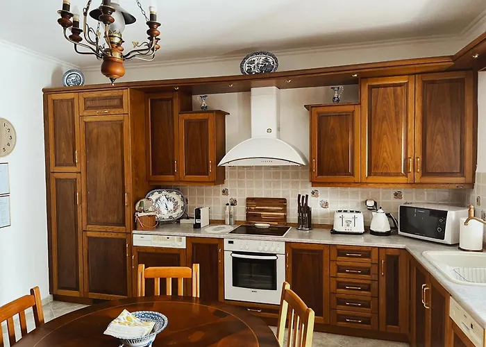 Margo Traditional House
