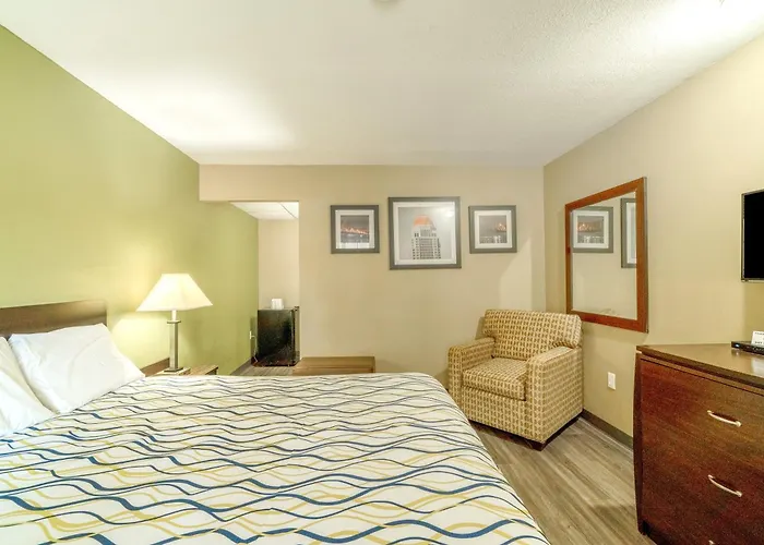 Deluxe Inn & Suites By Oyo Miami Ok