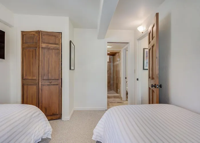 Interlude Condominiums 2-Bedroom Unit 203