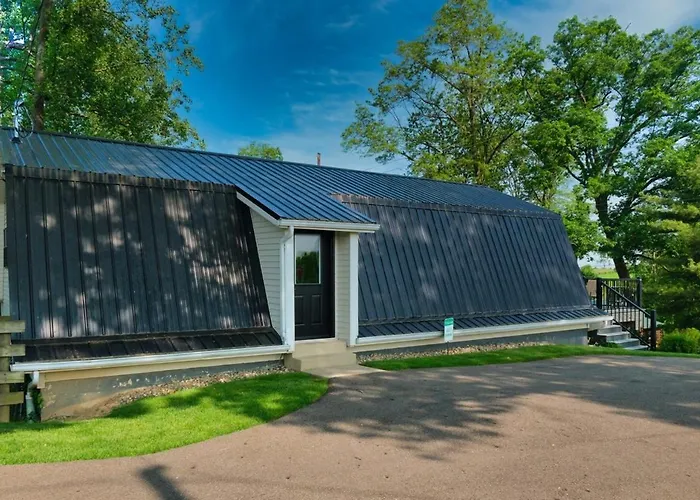 The Barn At Sharp Run-Modern Barn In The Heart Of Amish Country