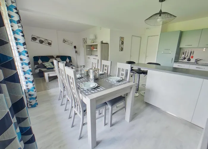 Appartement 2 Chambres Avec Balcon Pres Des Pistes Aux Rousses
