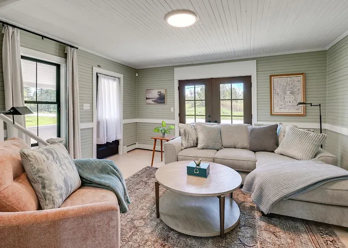 Pond Views: Spacious Family Home In Presque Isle!