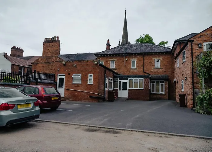 Modern Flat L Molineux 5 Min L Smart Tv L Wifi L Free Parking