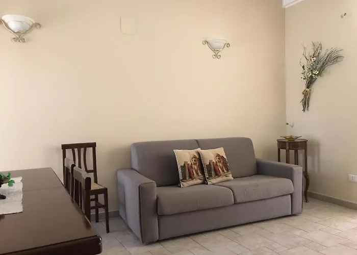 Lulu House