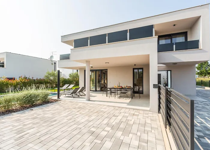 Villa Ava Rosa By Seeadria Agency