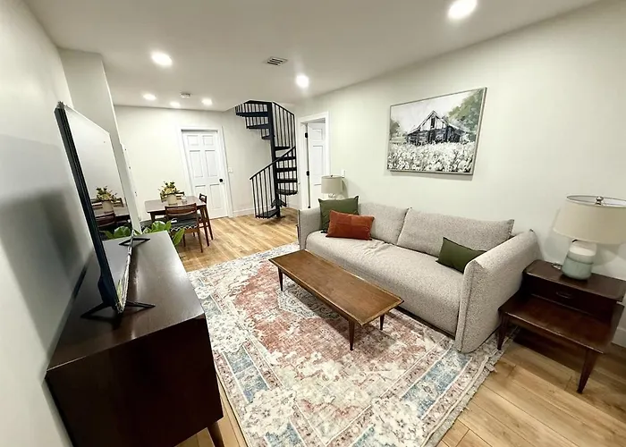 The Canopy 4Br Forest Escape Spa, Sip, And Unwind