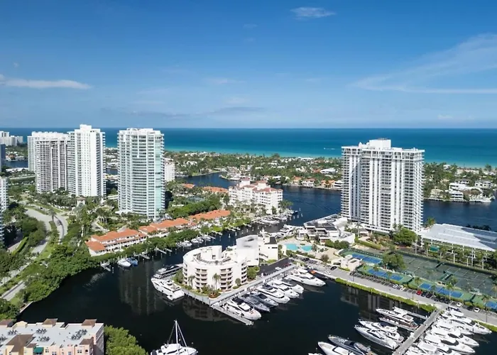 Aventura Mall Apt With Pool A Tennis Court And Free Parking