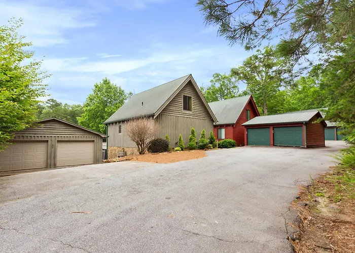 Lakefront Keowee Home W/ Dock, 14 Mi To Clemson