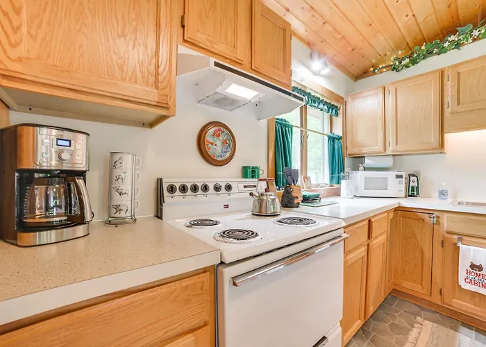 Michigan Retreat On 10 Acres: Hike, Fish & Explore