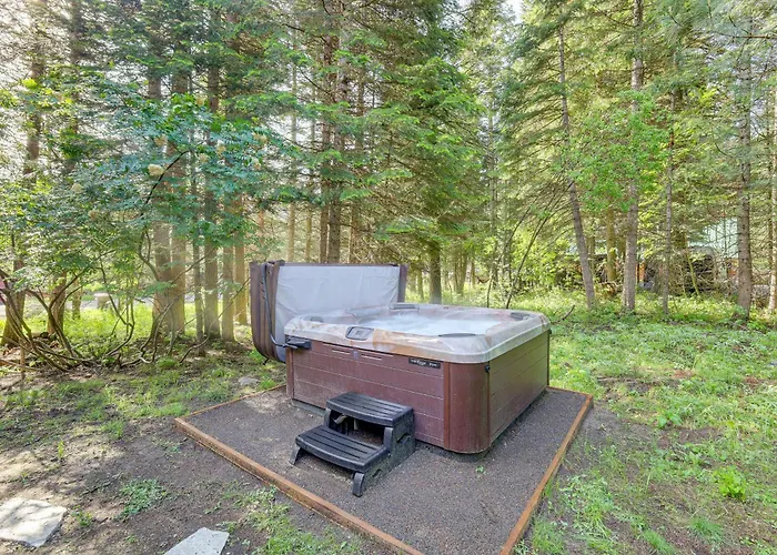 Beautiful Mccall Cabin: Perfect For Families!