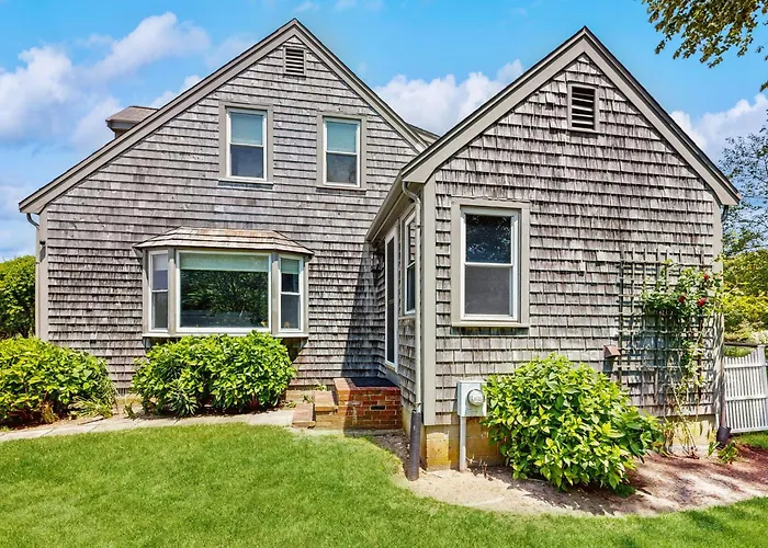 1 Mi To Dtwn Nantucket! Family Getaway W/ Deck