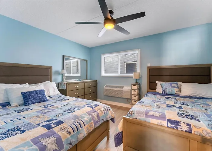 Coastal Escape: 1 Bedroom Condo W/ 2 Heated Pools!