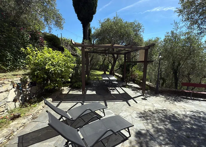 Villa Panorama With Beautiful Private Garden