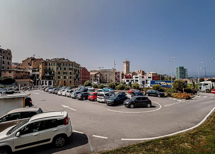 Savona Old Town - Free Wifi - Cruises 10 Mins