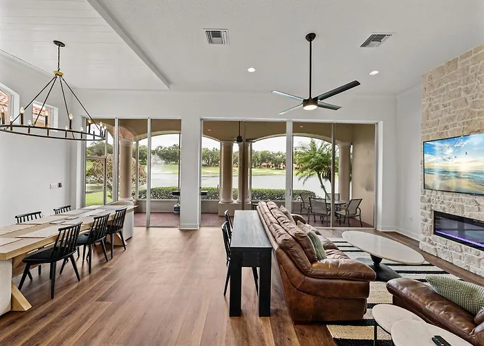Lake Jovita Golf Course Villa