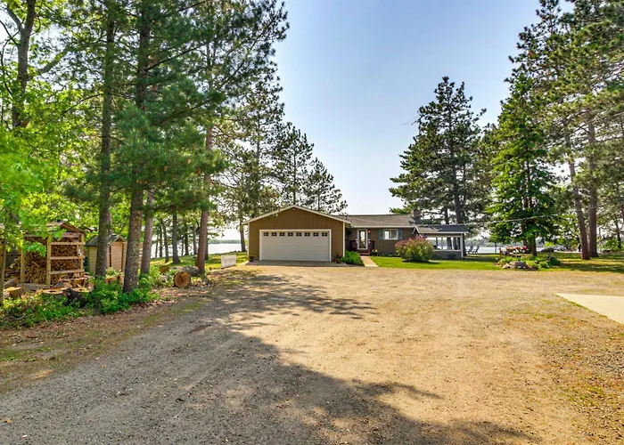 Family Retreat On Cross Lake: Boat, Swim & Relax!
