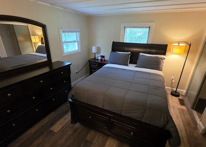 Abbot Trailside Lodging