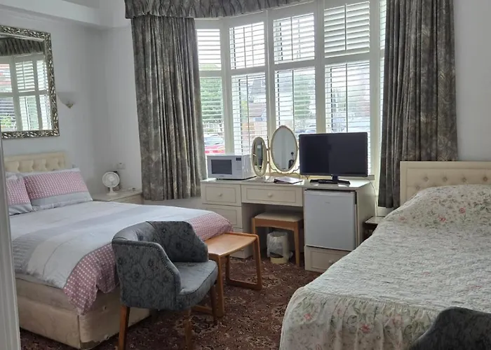 Shoreline Holiday Accommodation