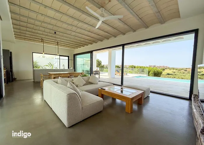 Villa Paz - Modern - Private Pool - Golf Views