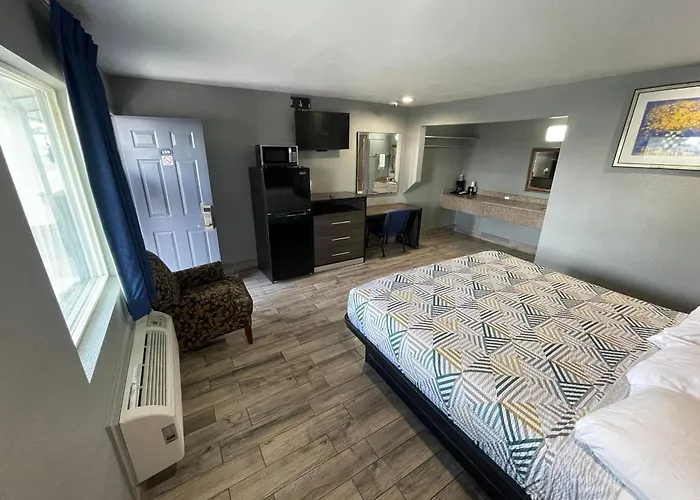 Gateway Motor Inn