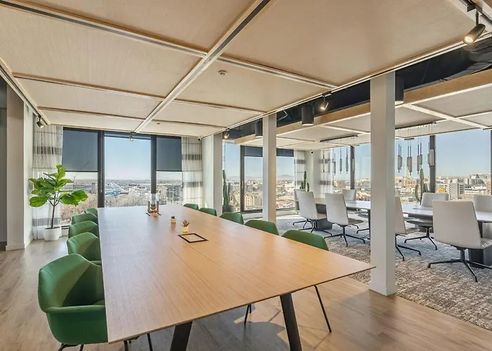 Modern Downtown High Rise Gym Free Pkg