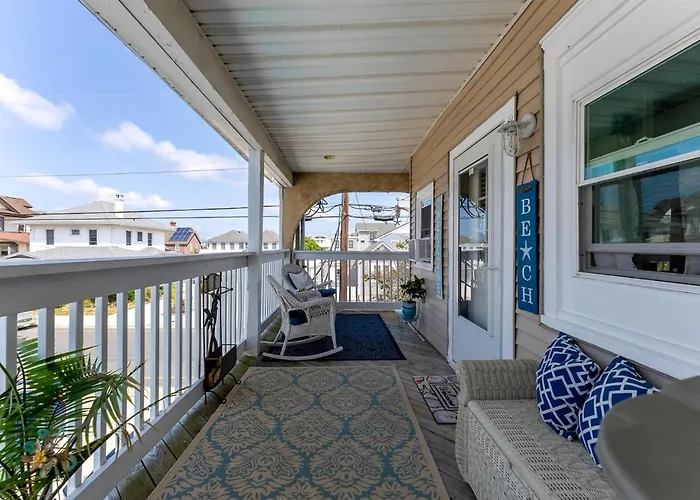 5600 Seaview Ave, Unit 34