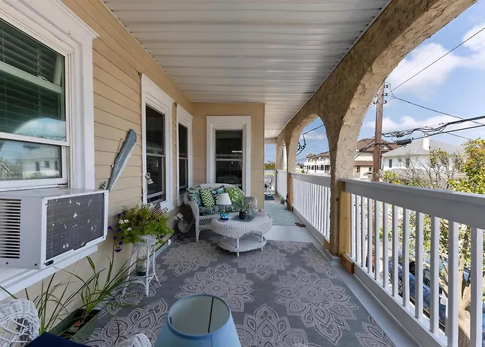 5600 Seaview Ave, Unit 34