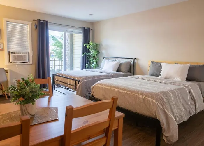 Riverstail Retreat Pet-Friendly And Steps To The Lake