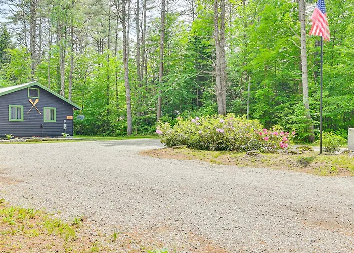 Winter Cabin W/ Hot Tub In Schroon Lake, Ny!