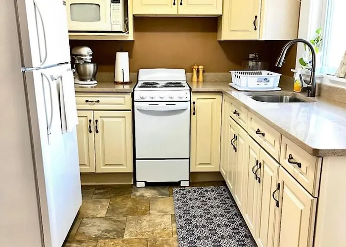 Cozy Capen Cottage