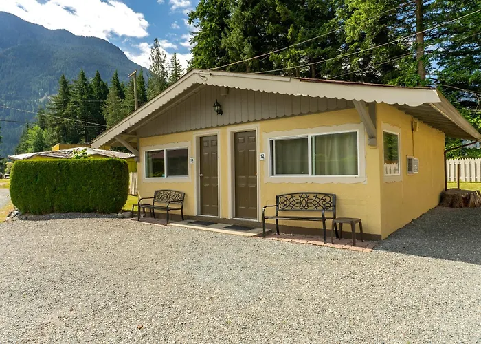 Richca Chalets Resort