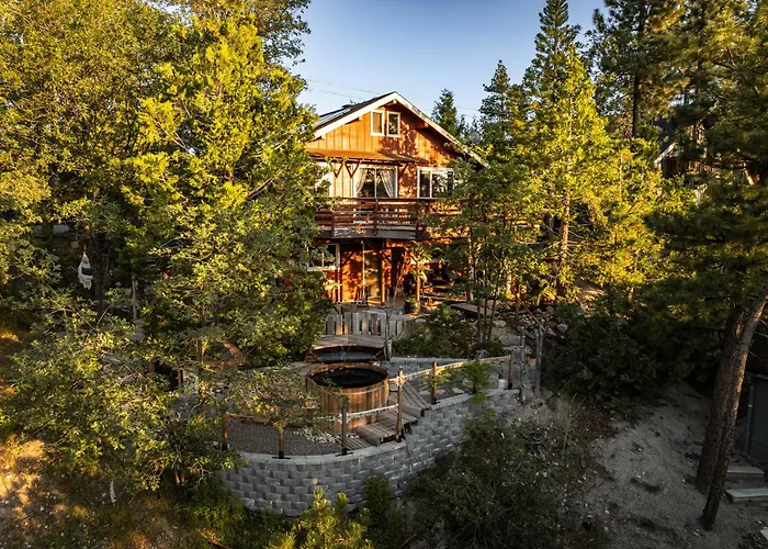 Perch - Peaceful Eco Cedar Hot Tub Ac Ev Mountain Views