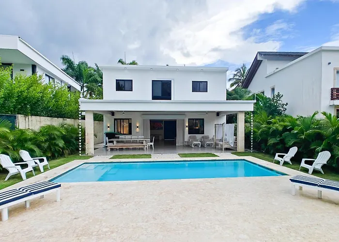 Villa Antonia - Housekeeping - Private Pool - Exclusive Beachside Community
