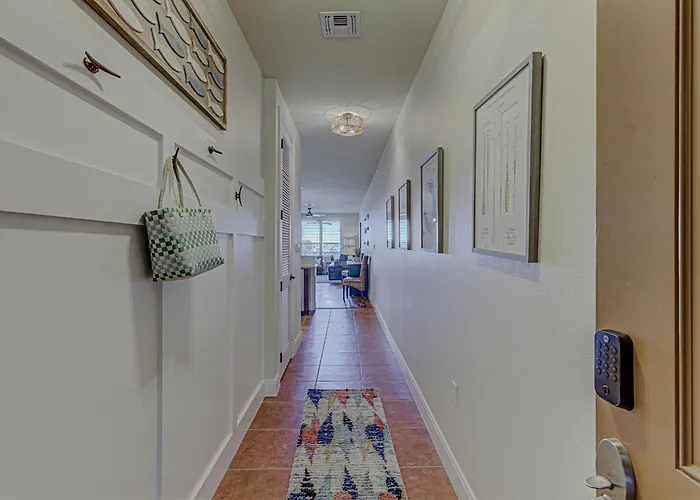 Waterfront Condo On Lake Lbj With Pool & Views