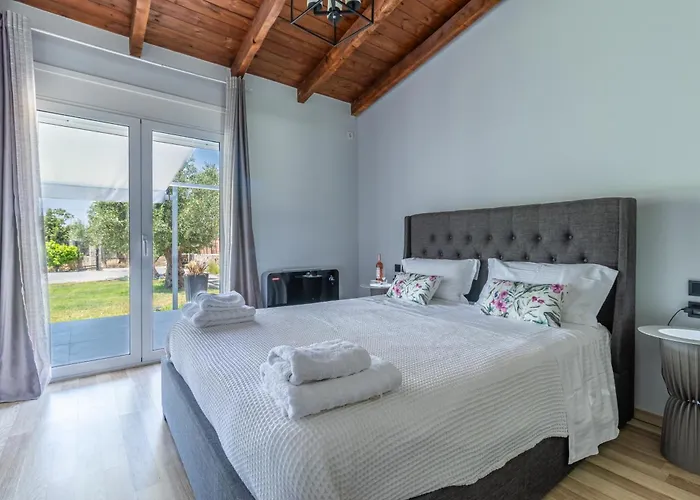 Villa Olive & Stone Loutraki